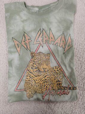 Def Leppard Animal Cropped Band Tee Women's Large Tie Dye Graphic Shirt